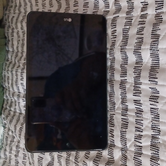 LG G2 Tablet wl Charging speaker - Picture 6 of 7